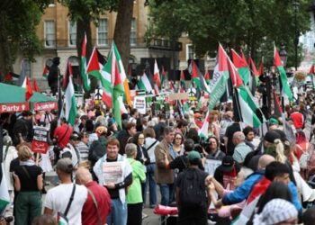 منظمة بريطانية ترفع دعوى قضائية لتوقيف الرئيس الإسرائيلي