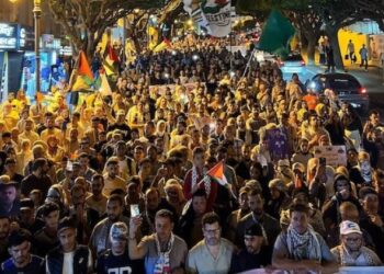 مغاربة يتظاهرون دعما لـ”أسطول الصمود” ورفضا للإبادة بغزة
