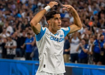 نجم المنتخب المغربي يتعرض للاعتداء في فرنسا