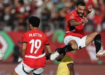 مصر تفلت بانتصار صعب على جنوب إفريقيا 1- صفر لتبلغ دور 16 بكأس الأمم