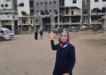 زينب المزابري.. أول طبيبة مغربية تدخل غزة منذ اندلاع الإبادة الإسرائيلية- 