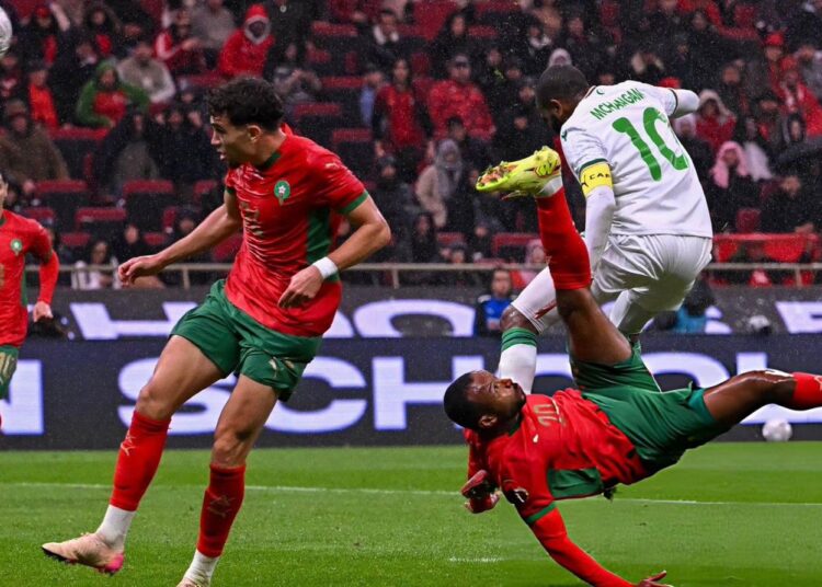 غيث الرباط يبارك انطلاقة الأسود: مراسيم أميرية، بصمة دياز، ومقص الكعبي الخرافي يفتح طريق المجد