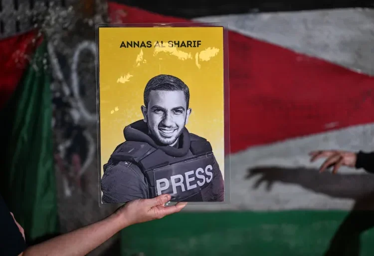 مجلس الصحافة الألماني يوبخ “بيلد” بسبب تغطيتها استشهاد أنس الشريف