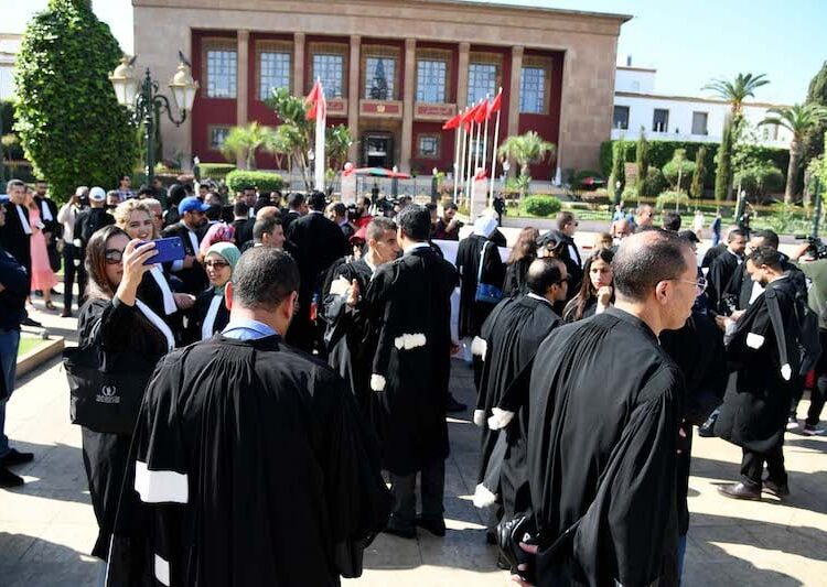 المحامون يعلّقون التصعيد ويستأنفون العمل بعد تجميد مشروع قانون المهنة وإحالته على لجنة مشتركة