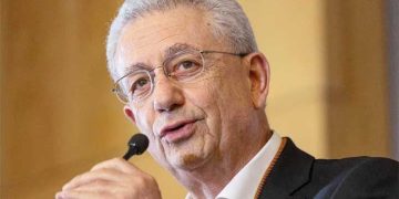 مصطفى البرغوثي: أهداف إسرائيل فرض التطبيع