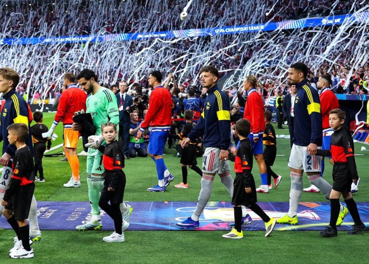 بين صخب باريس وشطرنج مدريد: أرسنال يعطل رقعة سيميوني ويعود بـ”تعادل استراتيجي”