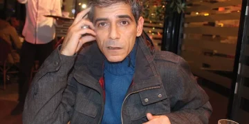 الرباط تحتفي بمحمد حمودان: لقاء أدبي يجمع الشعر والموسيقى في “ضفاف”