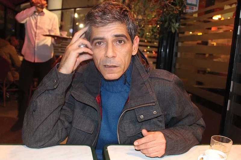 الرباط تحتفي بمحمد حمودان: لقاء أدبي يجمع الشعر والموسيقى في “ضفاف”