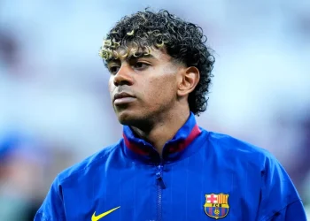 لامين يامال يواصل التألق العالمي ويتوج بجائزة “لوريوس” لأفضل رياضي شاب