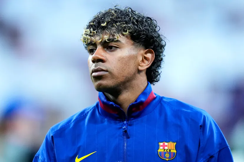 لامين يامال يواصل التألق العالمي ويتوج بجائزة “لوريوس” لأفضل رياضي شاب