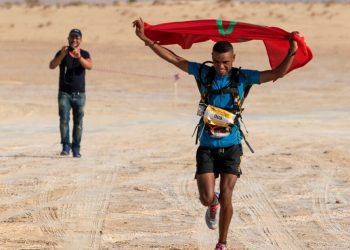 محمد المرابطي يهيمن على ماراطون الرمال ويحسم اللقب في نسخة استثنائية