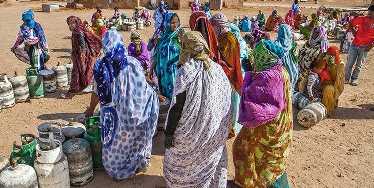 معاناة محتجزين مغاربة بمخيمات تندوف.. على التلفزيون المغربي