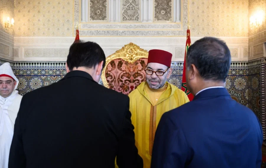 العاهل المغربي.. يستقبل سفراء أجانب فوق العادة 