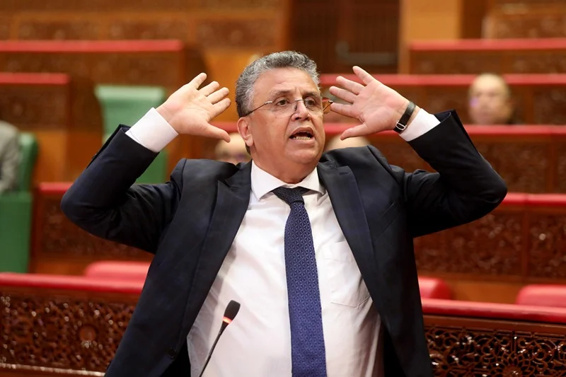 من مكتب الوزير إلى “الأنبياء المعصومين”.. عبد اللطيف وهبي يكشف “أسرار صناعة القانون” في ندوة بالرباط ويصف علاقته بالمحكمة الدستورية بـ”السيئة جداً