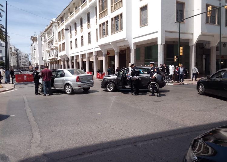 عاجل: حادثة سير بين سيارتين بشارع علال بن عبد الله بالرباط و  إصابة امراة