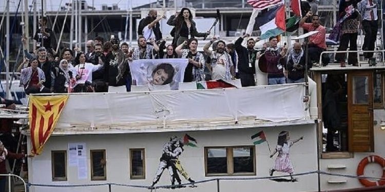 مغاربة محتجزون في “أسطول الصمود الثاني” يدخلون في إضراب مفتوح عن الطعام