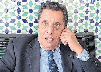الخبير الإعلامي جمال الدين ناجي يوثّق الوجوه التي صنعت الذاكرة المغربية في كتابه الجديد “بورتريهات مغربية”