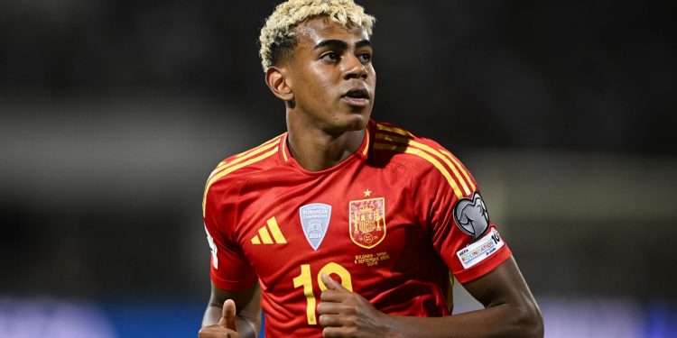 النجم المغربي الإسباني لامين جمال يقود حلم إسبانيا في مونديال 2026