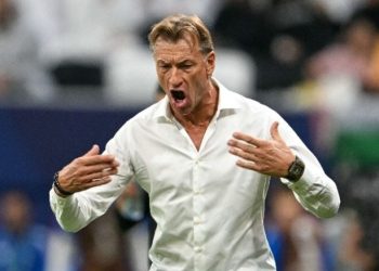 بعد السقوط المدوي.. رينارد يتولى مهمة إنقاذ تونس في المونديال