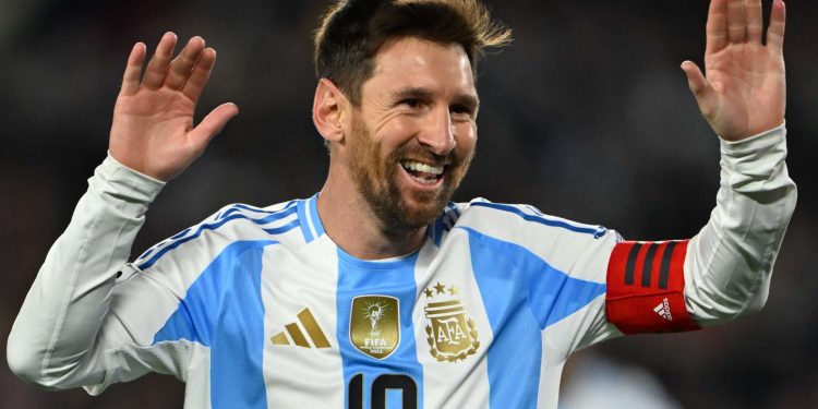 ميسي يفتتح موندياله بـ”هاتريك”.. والأرجنتين تمنح الجزائر درساً قاسياً في أول اختبار