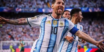 “وان، تو، تري.. فيفا ميسي! ليلة صنع فيها ميسي التاريخ على حساب الجزائر