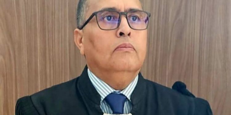 المحامي السباعي .. يدعو إلى تحكيم ملكي 