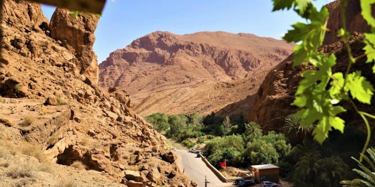 طقس الخميس بالمغرب .. حرارة بالجنوب و رياح بالشمال
