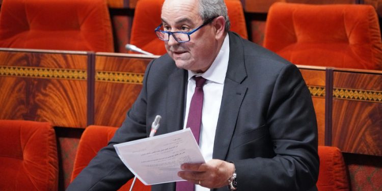 وقفة احتجاجية تربك الحوار.. وزارة التعليم العالي تعلق اجتماعها مع النقابة الوطنية للتعليم العالي