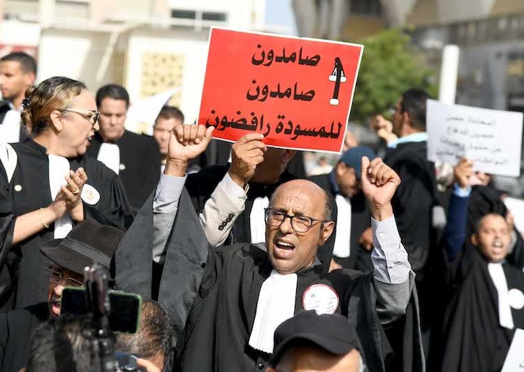 جمعية هيئات المحامين تصعّد في مواجهة وهبي وتعلن توقفاً شاملاً عن العمل لمدة أسبوع