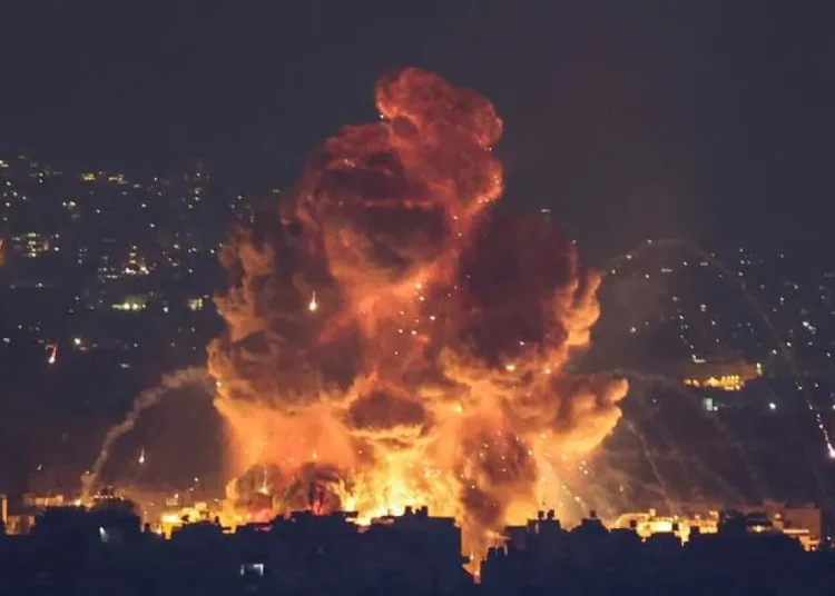 القيادة المركزية الأمريكية تعلن بدء جولة جديدة من الضربات على إيران في الليلة الـ13 على التوالي