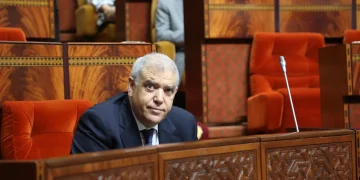 الحكومة تلغي 13 شهادة إدارية وتستبدلها بالتصريح بالشرف في إطار تبسيط المساطر