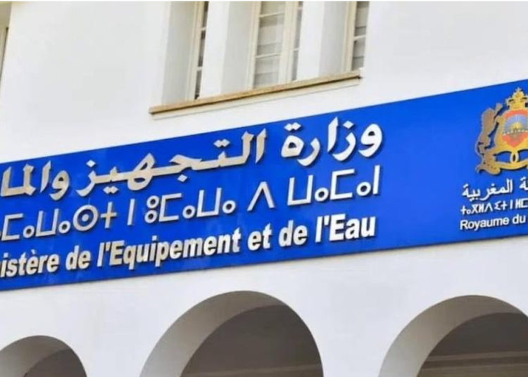 نجاح إضراب موظفي التجهيز والنقل وتصعيد نقابي مرتقب