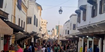 شارع الكزا بالرباط الوجهة الأولى لعشاق أكل الشوارع