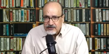 الصحفي وظله: المفارقة المتناقضة للمعارضة