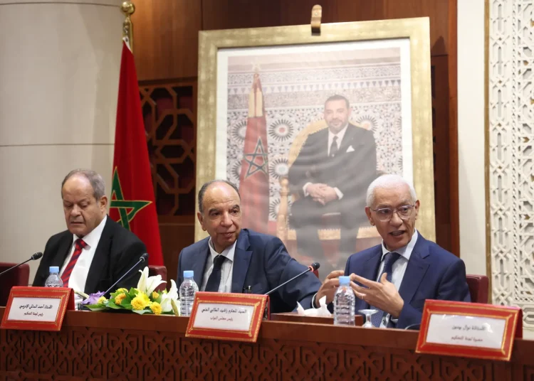تتويج الفائزين بالجائزة الوطنية للدراسات البرلمانية في دورتها السادسة