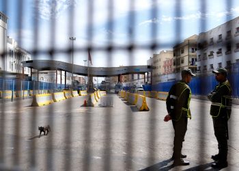 المغرب يعلق الجمارك التجارية بمعبري سبتة ومليلية خلال عملية “مرحبا 2026”