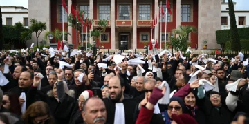 المحامون يصعّدون المواجهة: جمعية هيئات المحامين بالمغرب تعلن استمرار معركة اسقاط قانون المهنة