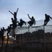 السلطات المغربية تحبط محاولة عبور مئات المهاجرين نحو سبتة المحلة