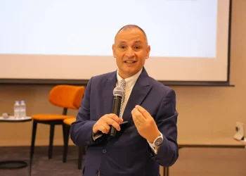 النيابة العامة بتطوان تطلق سراح نجل وزير الصناعة رياض مزور