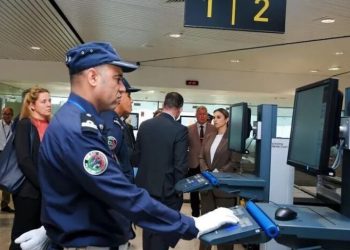 المغرب يشدد دخول الجزائريين والتونسيين ويشترط حجزاً فندقياً وتذكرة عودة