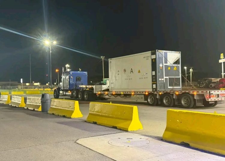 المغرب والسنغال يرسلان فرقاً فنية لنواكشوط لإعادة التيار الكهربائي بعد احتراق محطتين رئيسيتين