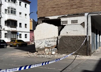 زلزال بقوة 4.8 درجات يضرب غرناطة ويخلف 3 جرحى وإجلاء 600 شخص