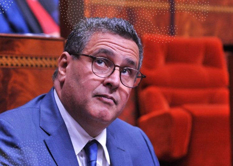 أخنوش يقطع عطلته في مايوركا ويعود فجأة إلى المغرب بسبب أزمة سبتة المحتلة