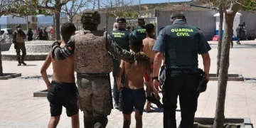 إسبانيا ترصد 25 مليون يورو إضافية لرعاية القاصرين المهاجرين بسبتة المحتلة