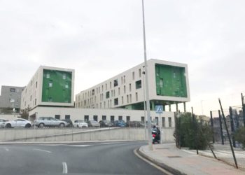 سبتة تهدد مستأجري المساكن المدعومة بغرامة 6000 يورو وفقدان السكن في حال تأجيرها للمهاجرين