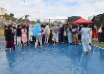 أمطار الخريف تفضح هشاشة مخيمات المهاجرين بسبتة وتُطلق احتجاجات نسائية
