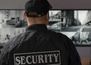 نقابة أعوان الحراسة الخاصة تطالب وزير التشغيل بمراقبة صارمة للصفقات