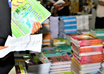 رابطة الكتبيين تحذر من البيع العشوائي للكتب المدرسية وتطالب بالتدخل الحكومي