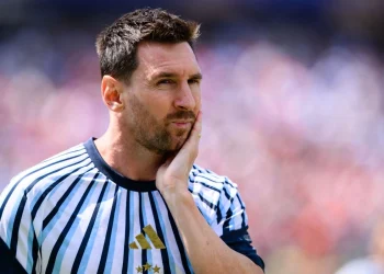 ميسي يعلن اعتزاله اللعب الدولي بعد مسيرة حافلة مع الأرجنتين