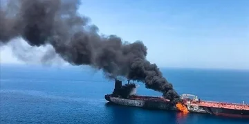 هجوم إيراني على ناقلتي أدنوك في هرمز وإدانات عربية ودولية واسعة